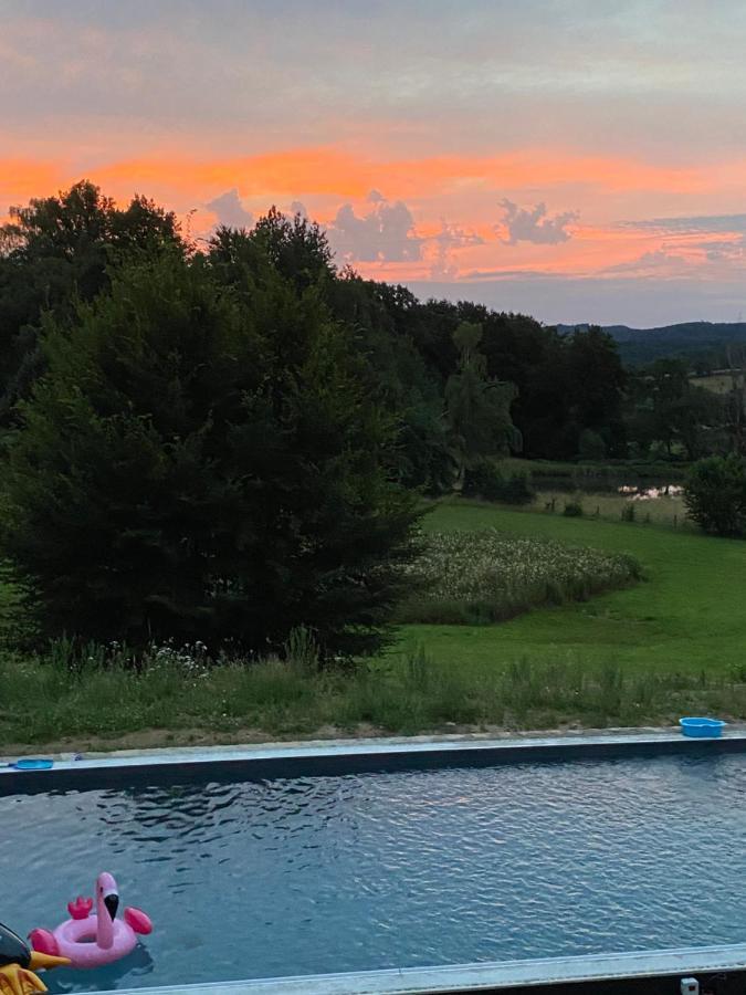 Une Pause En Correze Sarroux Buitenkant foto